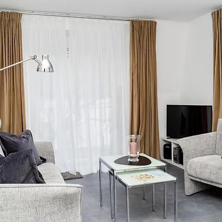 Appartement Strandallee 176 *
